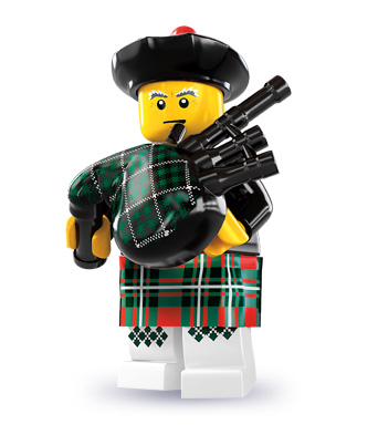 Bagpiper Lego picA0681ECE38DF543BD5E64A548A409CF2.jpg